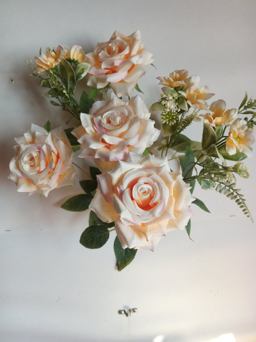 Букет арт.215 купить в Канске у Роза Мэри